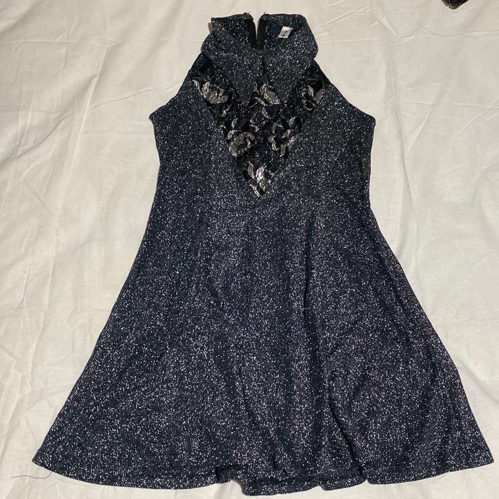 Sleeveless lace sparkly skater dress